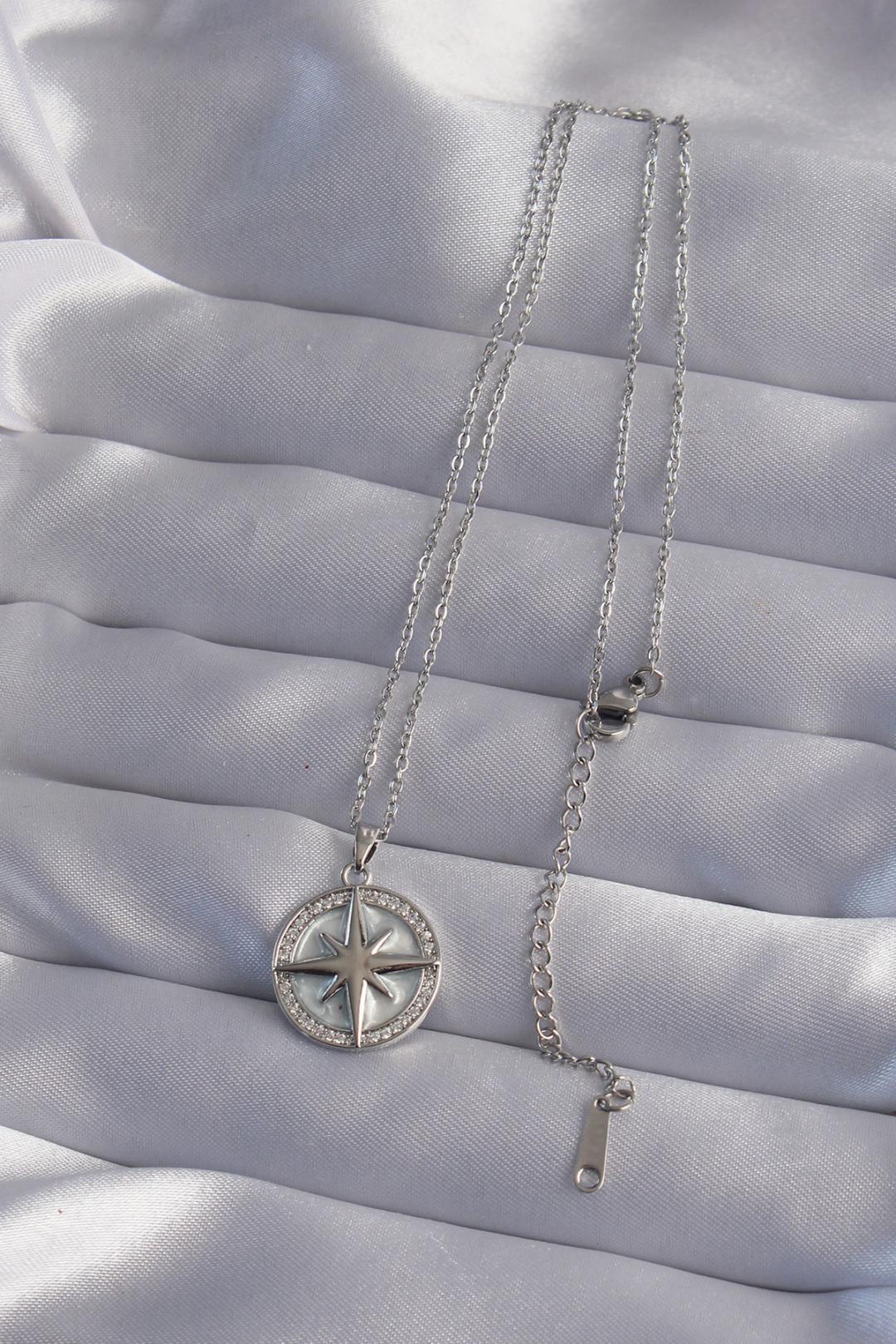 Gümüş Renk Zirkon Taşlı Kutup Yıldızı Kolye