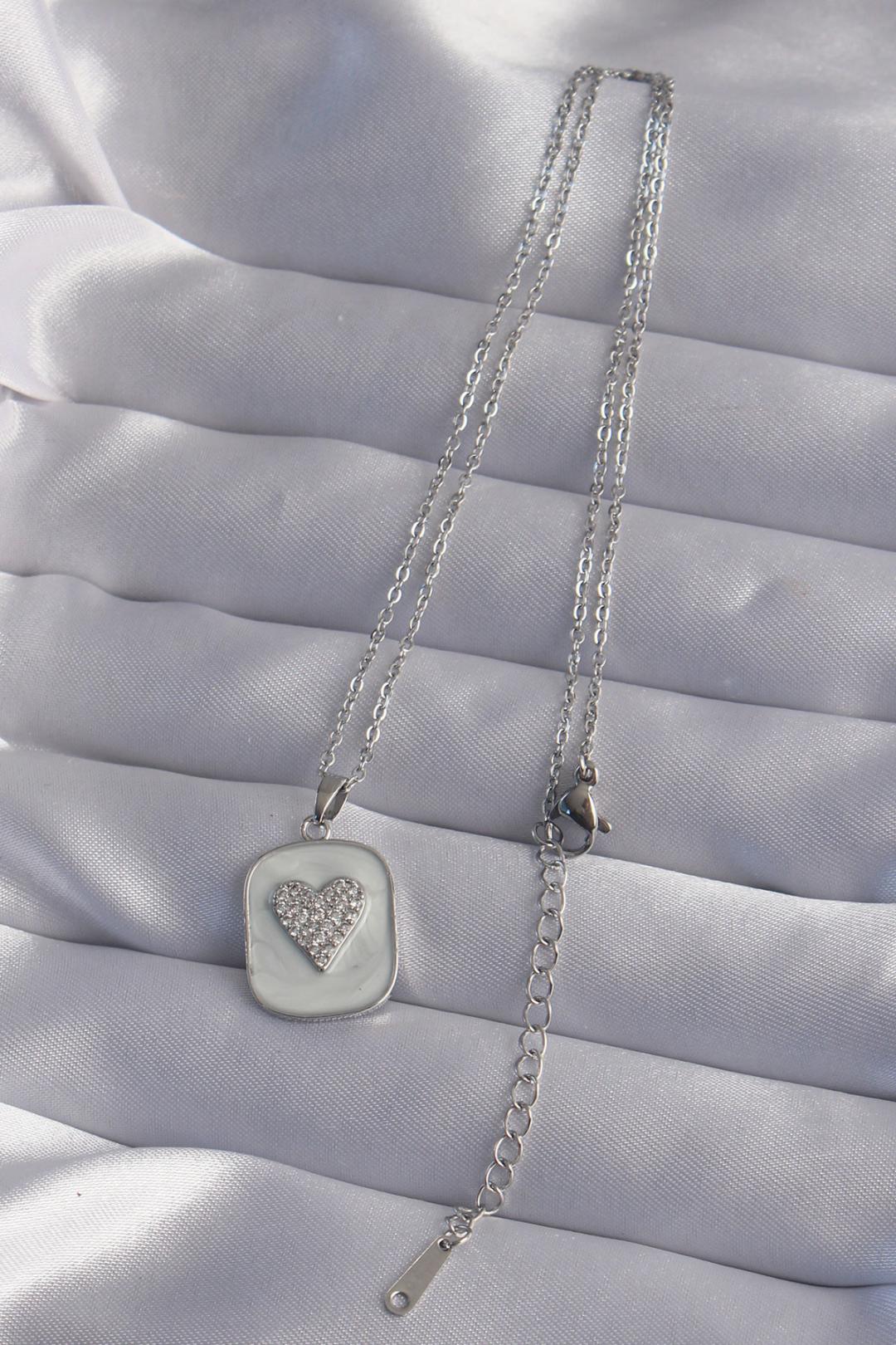 Mermer Desenli Gümüş Renk Zirkon Taşlı Kalp Model Kolye