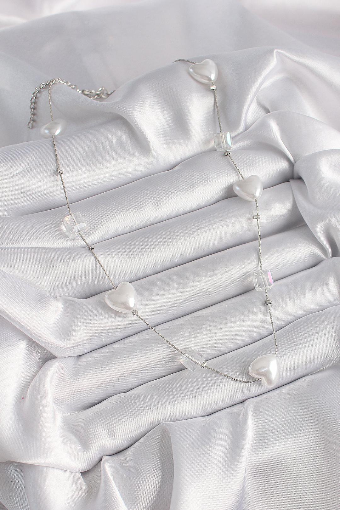 Gümüş Renk Beyaz İnci Kalp Model Kadın Kolye