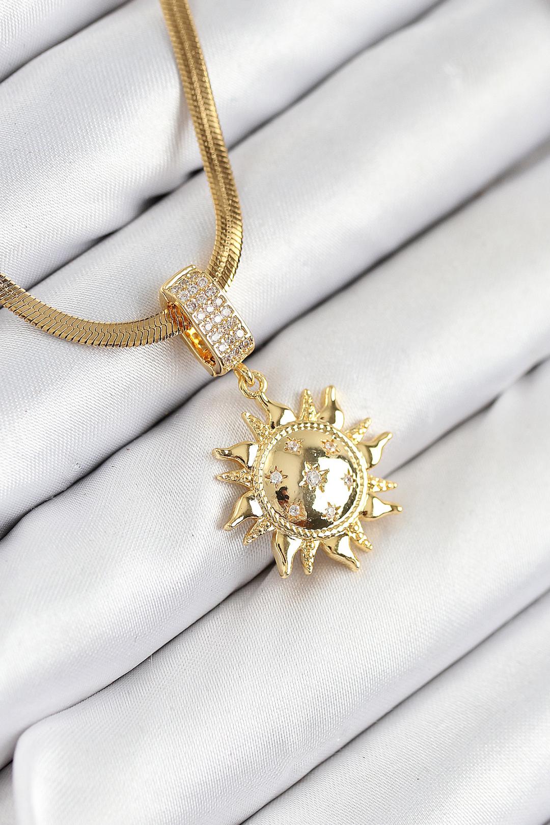 Zirkon Taşlı Güneş Model Gold Renk Kadın Kolye